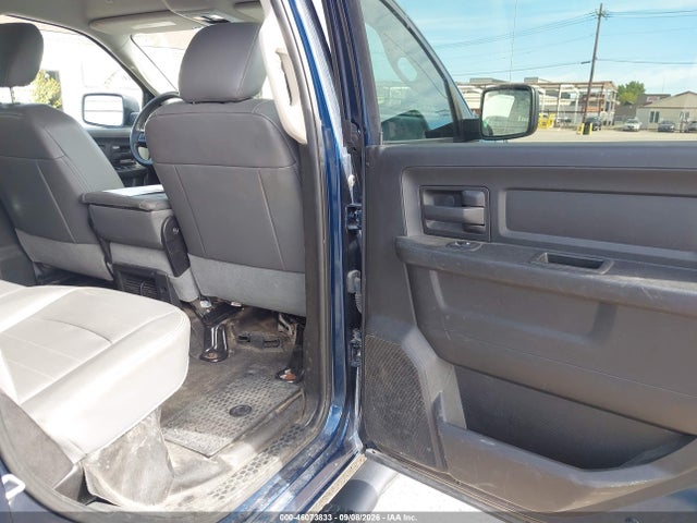 46073833 :رقم المزاد ، 3C6RR7KG4LG273126 vin ، 2020 Ram 1500 Classic Tradesman  4x4 5'7 Box مزاد بيع