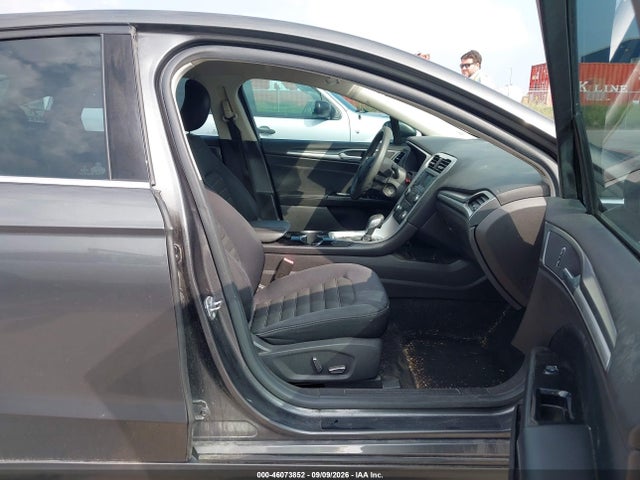 46073852 :رقم المزاد ، 3FA6P0H79FR277638 vin ، 2015 Ford Fusion Se مزاد بيع