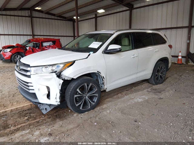 Toyota Highlander Xle 2017 5TDKZRFH5HS508893 Image 2