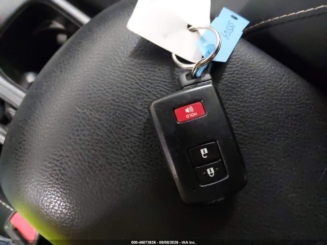 46073936 :رقم المزاد ، 2T3RFREV2HW681297 vin ، 2017 Toyota Rav4 Xle مزاد بيع