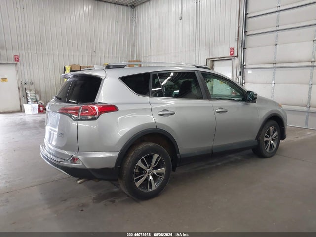 46073936 :رقم المزاد ، 2T3RFREV2HW681297 vin ، 2017 Toyota Rav4 Xle مزاد بيع