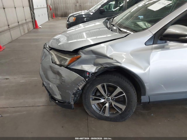 46073936 :رقم المزاد ، 2T3RFREV2HW681297 vin ، 2017 Toyota Rav4 Xle مزاد بيع