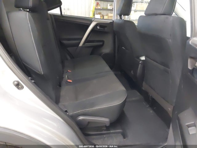 46073936 :رقم المزاد ، 2T3RFREV2HW681297 vin ، 2017 Toyota Rav4 Xle مزاد بيع