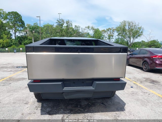 2024 Tesla Cybertruck All-wheel Drive მანქანა იყიდება აუქციონზე, vin: 7G2CEHED1RA051427, აუქციონის ნომერი: 46073942