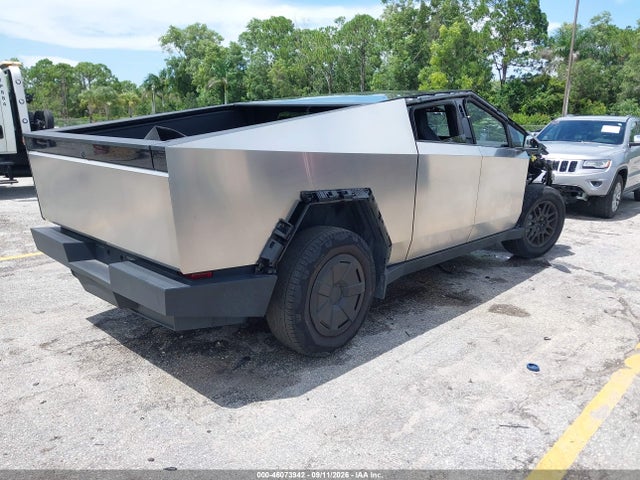 2024 Tesla Cybertruck All-wheel Drive მანქანა იყიდება აუქციონზე, vin: 7G2CEHED1RA051427, აუქციონის ნომერი: 46073942
