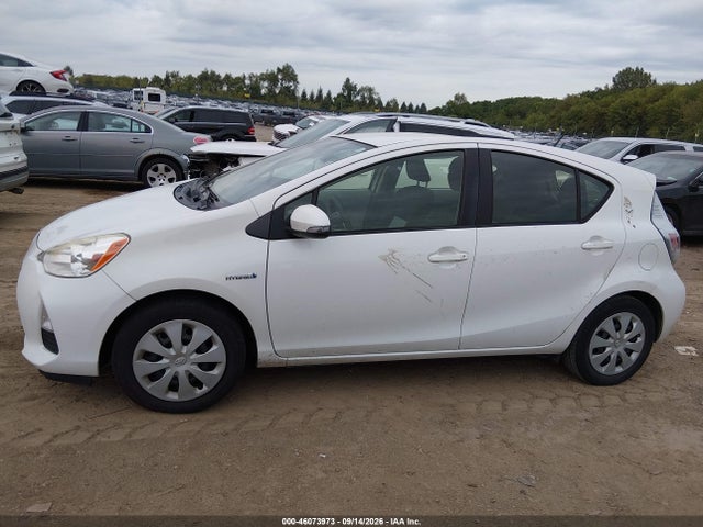 Продаж на аукціоні авто 2014 Toyota Prius C Two, vin: JTDKDTB3XE1569512, номер лоту: 46073973