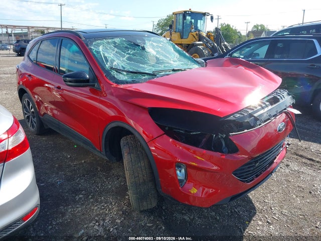 46074003 :رقم المزاد ، 1FMCU9H9XNUB34776 vin ، 2022 Ford Escape Sel مزاد بيع