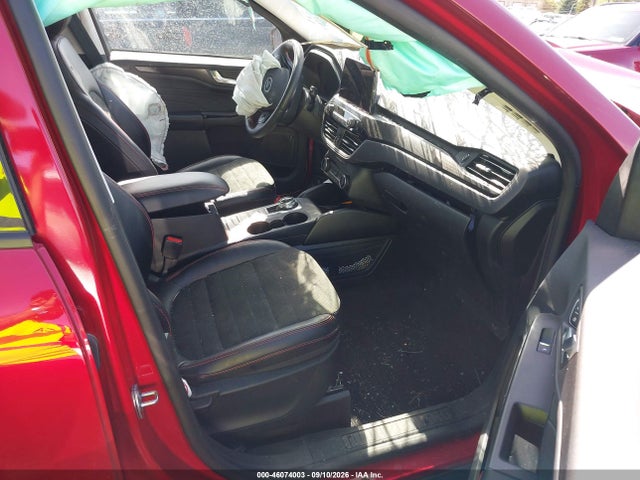 46074003 :رقم المزاد ، 1FMCU9H9XNUB34776 vin ، 2022 Ford Escape Sel مزاد بيع