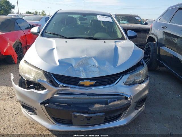 46074025 :رقم المزاد ، 1G1JF5SB5H4112773 vin ، 2017 Chevrolet Sonic Premier Auto مزاد بيع