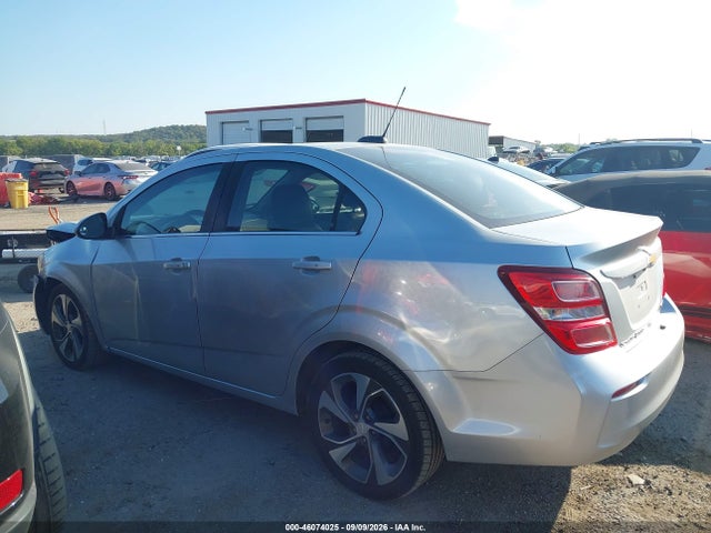 46074025 :رقم المزاد ، 1G1JF5SB5H4112773 vin ، 2017 Chevrolet Sonic Premier Auto مزاد بيع