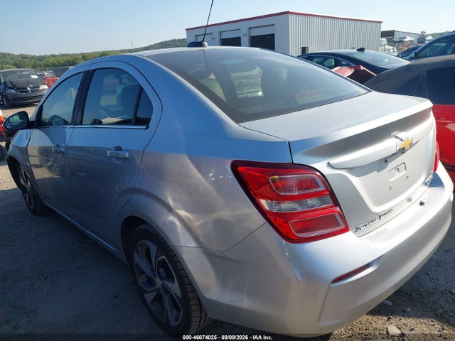 46074025 :رقم المزاد ، 1G1JF5SB5H4112773 vin ، 2017 Chevrolet Sonic Premier Auto مزاد بيع