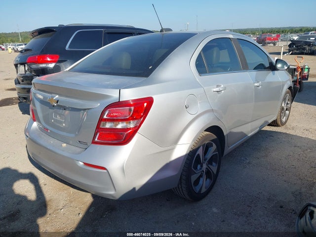 46074025 :رقم المزاد ، 1G1JF5SB5H4112773 vin ، 2017 Chevrolet Sonic Premier Auto مزاد بيع