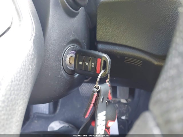 46074076 :رقم المزاد ، 19XFC2F51HE203868 vin ، 2017 Honda Civic Lx مزاد بيع