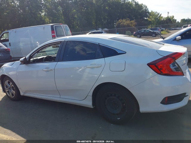 46074076 :رقم المزاد ، 19XFC2F51HE203868 vin ، 2017 Honda Civic Lx مزاد بيع