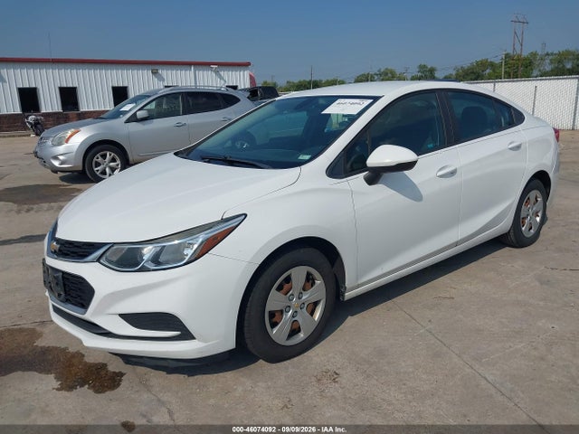 46074092 :رقم المزاد ، 1G1BC5SM3J7226614 vin ، 2018 Chevrolet Cruze Ls Auto مزاد بيع