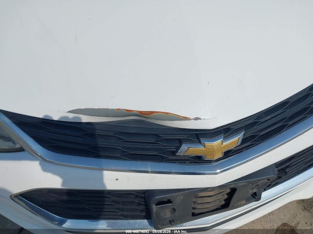 46074092 :رقم المزاد ، 1G1BC5SM3J7226614 vin ، 2018 Chevrolet Cruze Ls Auto مزاد بيع