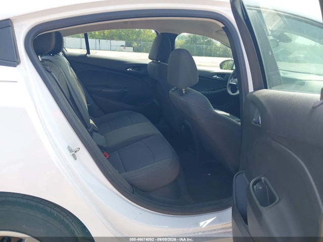 46074092 :رقم المزاد ، 1G1BC5SM3J7226614 vin ، 2018 Chevrolet Cruze Ls Auto مزاد بيع