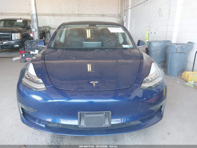 Tesla Model 3 Long Range/performance 2019 5YJ3E1EB1KF390092 Image 13
