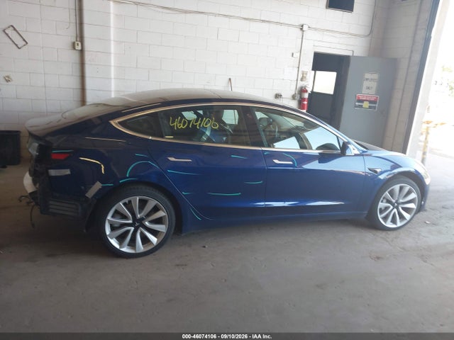 Tesla Model 3 Long Range/performance 2019 5YJ3E1EB1KF390092 Image 14