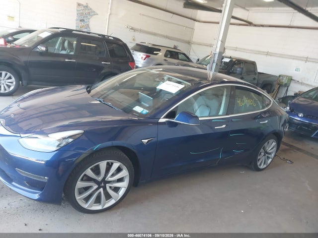 Tesla Model 3 Long Range/performance 2019 5YJ3E1EB1KF390092 Image 15