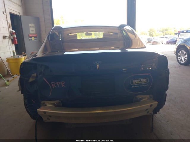 Tesla Model 3 Long Range/performance 2019 5YJ3E1EB1KF390092 Image 17