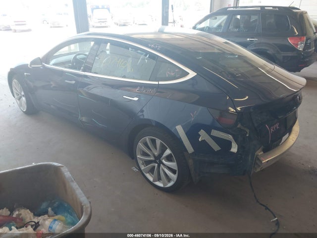 Tesla Model 3 Long Range/performance 2019 5YJ3E1EB1KF390092 Image 3