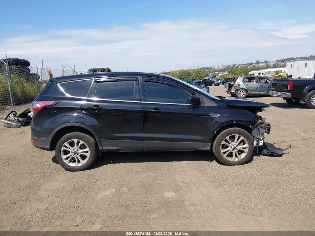 Ford ESCAPE SE 2017 1FMCU9GD2HUE61876 Image 14