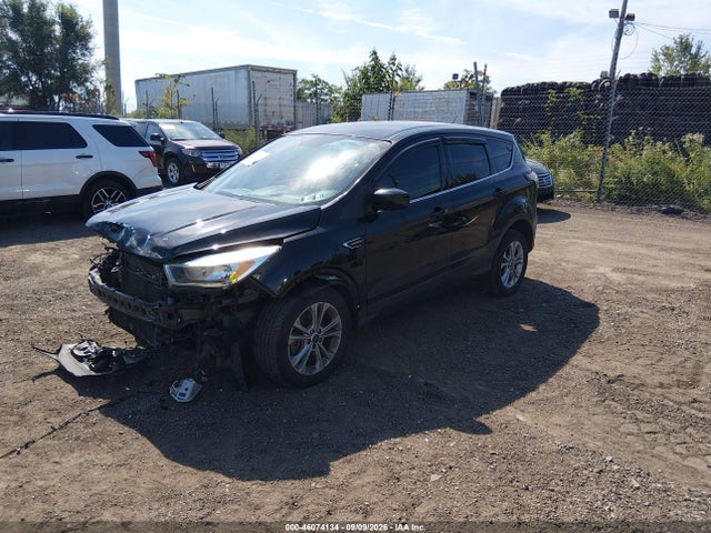 Ford ESCAPE SE 2017 1FMCU9GD2HUE61876 Image 2
