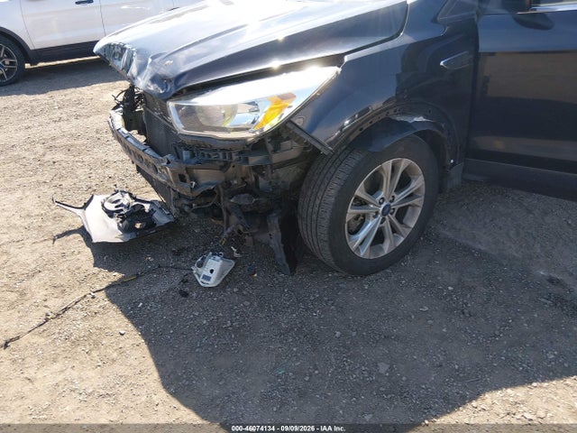 Ford ESCAPE SE 2017 1FMCU9GD2HUE61876 Image 6