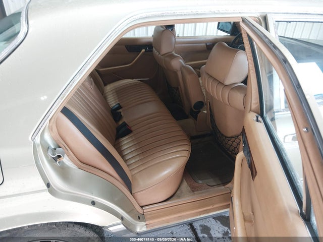 1981 Mercedes-benz 300 Sd მანქანა იყიდება აუქციონზე, vin: WDBCB20A9BB003268, აუქციონის ნომერი: 46074140