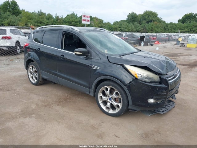 46074162 :رقم المزاد ، 1FMCU0J96FUA28610 vin ، 2015 Ford Escape Titanium مزاد بيع