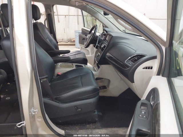 Продаж на аукціоні авто 2015 Chrysler Town & Country Touring-l, vin: 2C4RC1CG8FR506817, номер лоту: 46074169