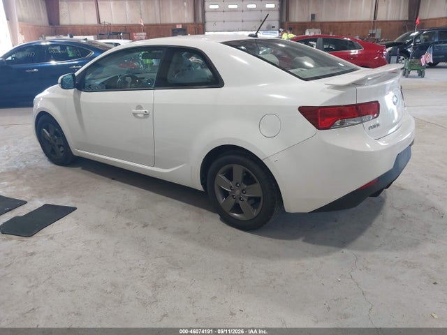 2011 Kia Forte Koup Ex მანქანა იყიდება აუქციონზე, vin: KNAFU6A24B5398964, აუქციონის ნომერი: 46074191