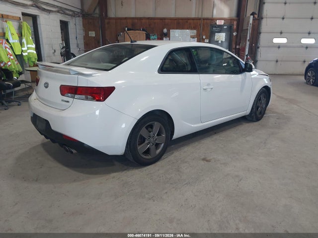 2011 Kia Forte Koup Ex მანქანა იყიდება აუქციონზე, vin: KNAFU6A24B5398964, აუქციონის ნომერი: 46074191