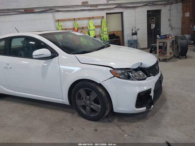 2011 Kia Forte Koup Ex მანქანა იყიდება აუქციონზე, vin: KNAFU6A24B5398964, აუქციონის ნომერი: 46074191