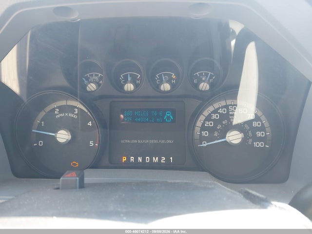 46074212 :رقم المزاد ، 1FT8W4DT3FEB33814 vin ، 2015 Ford F-450 Xl مزاد بيع