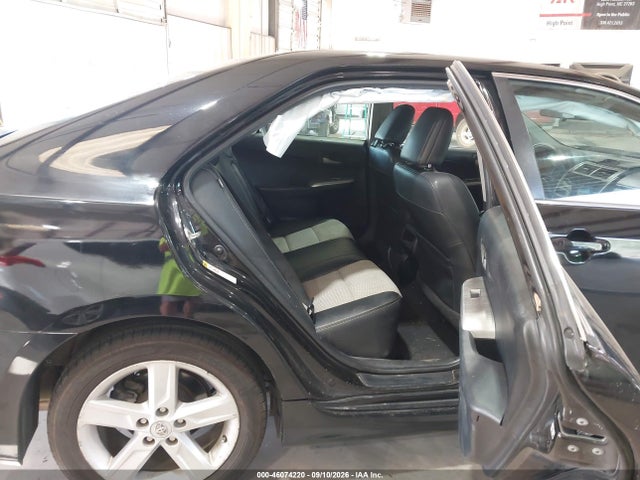 2014 Toyota Camry Se მანქანა იყიდება აუქციონზე, vin: 4T1BF1FK2EU353969, აუქციონის ნომერი: 46074220