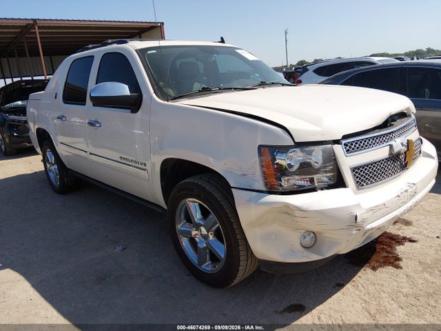 46074269 :رقم المزاد ، 3GNTKGE78DG245420 vin ، 2013 Chevrolet Avalanche Ltz مزاد بيع