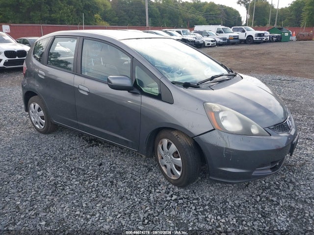 2013 Honda Fit მანქანა იყიდება აუქციონზე, vin: JHMGE8H35DC074398, აუქციონის ნომერი: 46074276