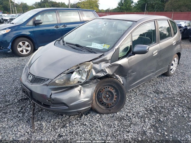 2013 Honda Fit მანქანა იყიდება აუქციონზე, vin: JHMGE8H35DC074398, აუქციონის ნომერი: 46074276