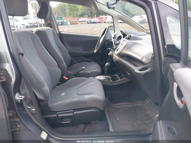 2013 Honda Fit მანქანა იყიდება აუქციონზე, vin: JHMGE8H35DC074398, აუქციონის ნომერი: 46074276