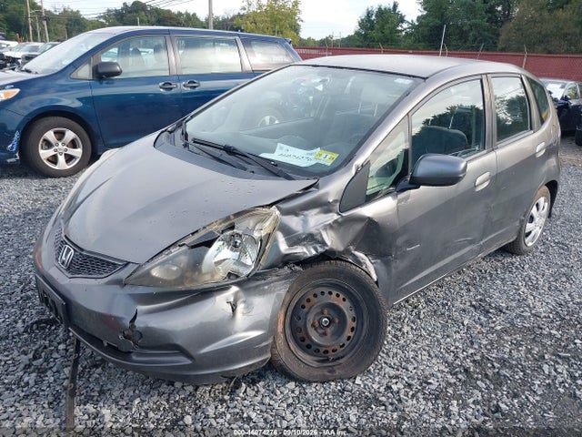 2013 Honda Fit მანქანა იყიდება აუქციონზე, vin: JHMGE8H35DC074398, აუქციონის ნომერი: 46074276