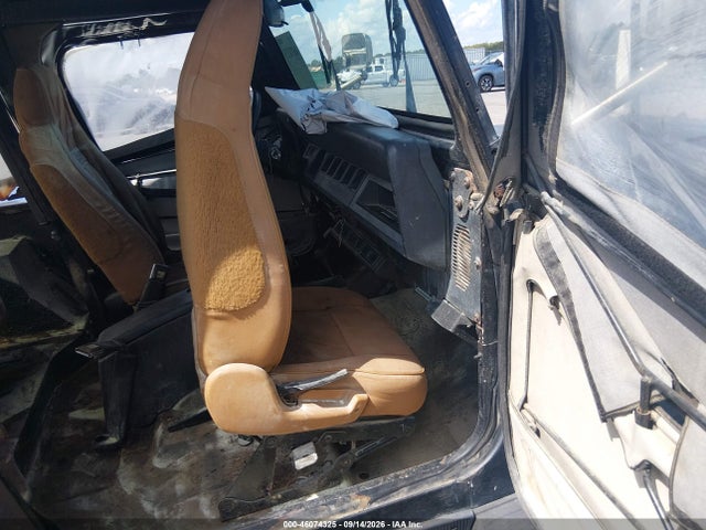 1992 Jeep Wrangler / Yj მანქანა იყიდება აუქციონზე, vin: 2J4FY29S1NJ560022, აუქციონის ნომერი: 46074325