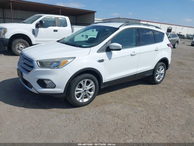 Продаж на аукціоні авто 2018 Ford Escape Se, vin: 1FMCU9GD3JUD08526, номер лоту: 46074345