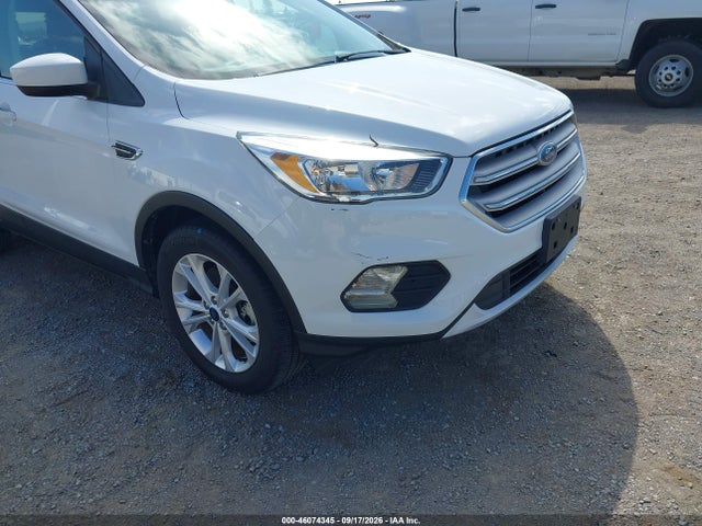 Продаж на аукціоні авто 2018 Ford Escape Se, vin: 1FMCU9GD3JUD08526, номер лоту: 46074345