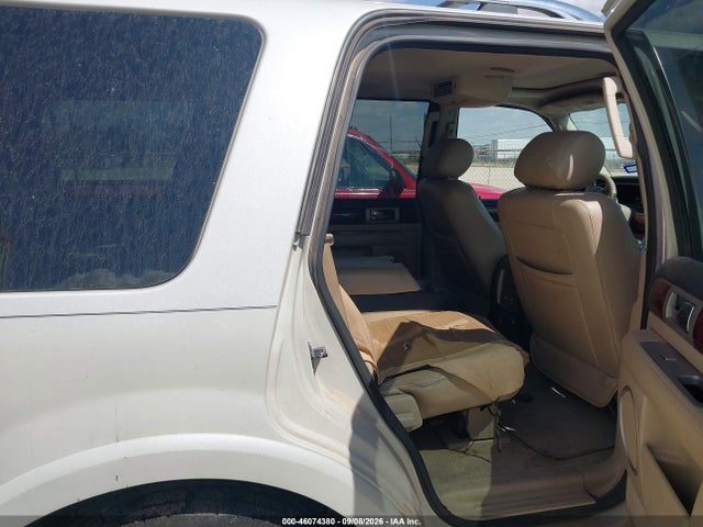 Продаж на аукціоні авто 2005 Lincoln Navigator, vin: 5LMFU27545LJ22869, номер лоту: 46074380
