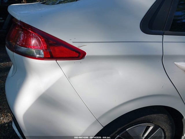 Продаж на аукціоні авто 2019 Hyundai Ioniq Hybrid Blue, vin: KMHC65LC4KU110717, номер лоту: 46074398