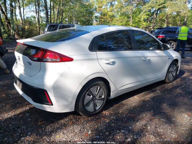 Продаж на аукціоні авто 2019 Hyundai Ioniq Hybrid Blue, vin: KMHC65LC4KU110717, номер лоту: 46074398