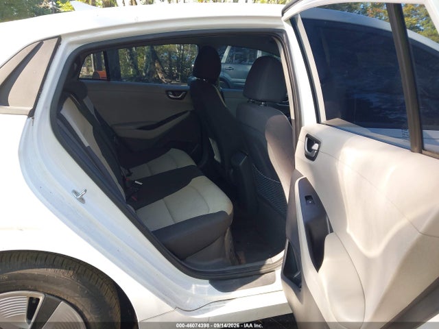 Продаж на аукціоні авто 2019 Hyundai Ioniq Hybrid Blue, vin: KMHC65LC4KU110717, номер лоту: 46074398