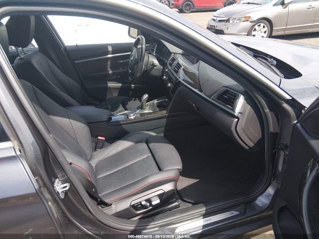 46074418 :رقم المزاد ، WBA8D9G59JNU68209 vin ، 2018 Bmw 330i Xdrive مزاد بيع